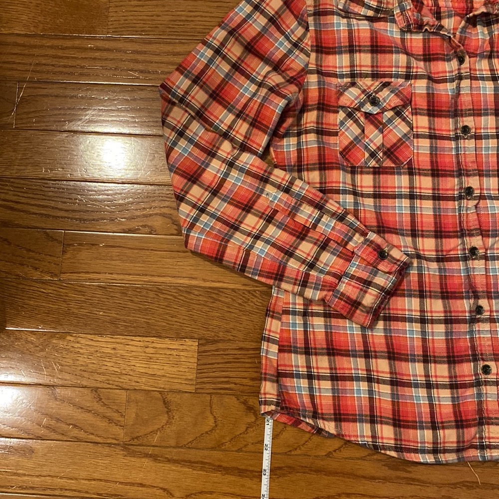 Plain button up - Picture 2 of 8